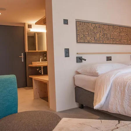 Eiger Chic Hotel *