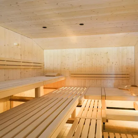 Отель Eiger Chic