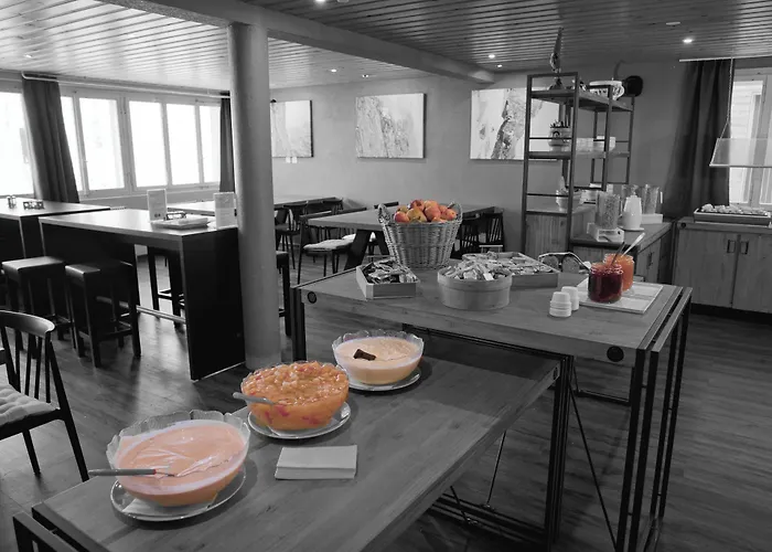 Отель Eiger Chic